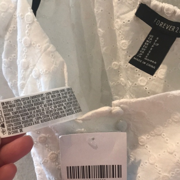 Forever 21 woven top embroidery puffy long sleeves - Picture 7 of 7